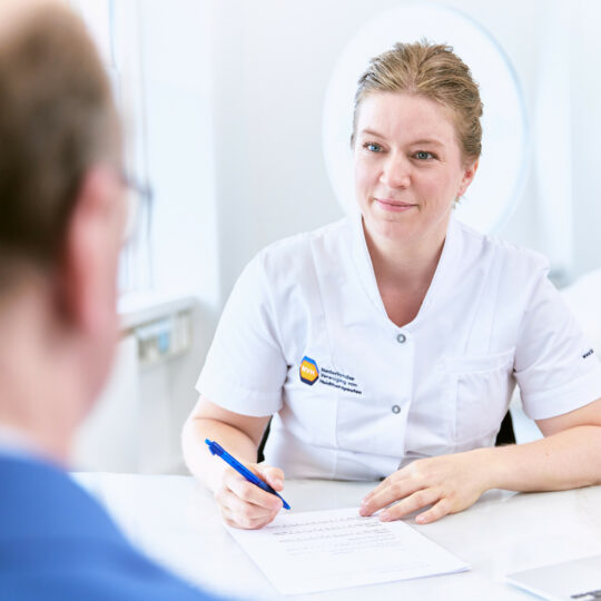 Jouw ervaring met tolken - Nederlandse Vereniging van Huidtherapeuten